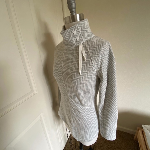 Prana Sweaters - PrAna Turtleneck Asymmetrical Hem Sweater